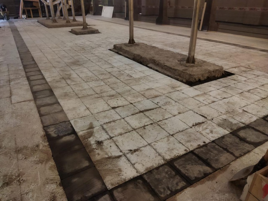 Museo baldosas antes del pulido